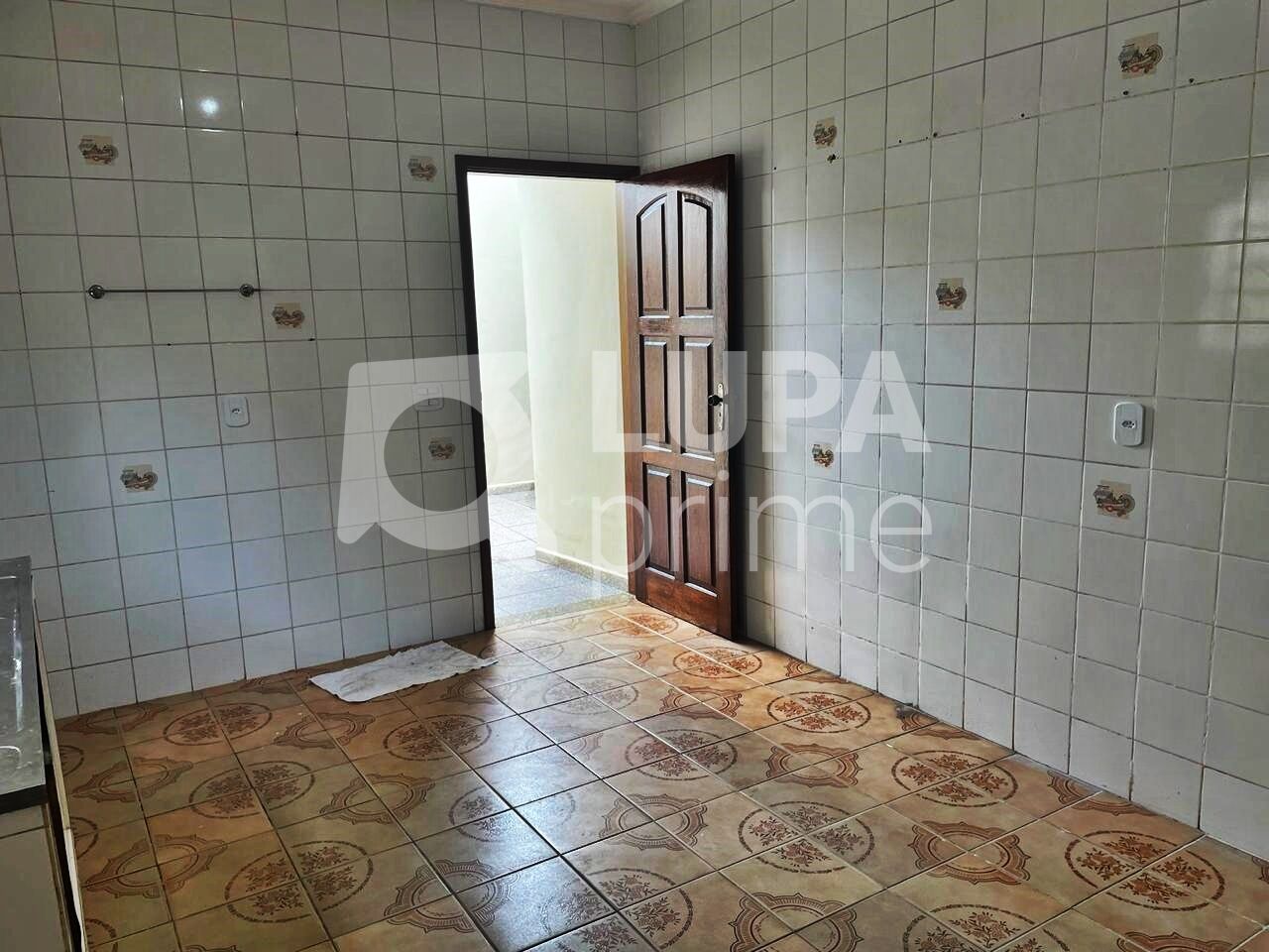 casa-terrea-venda-sao-paulo-vila-sabrina-2dormitorios-1suite-2vagas-131m2-LM26946