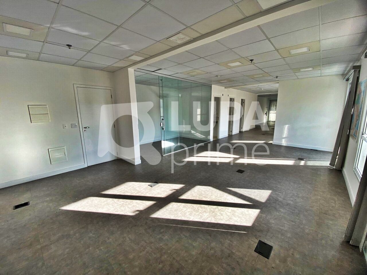 Sala-Conjunto, 183 m² - Foto 1