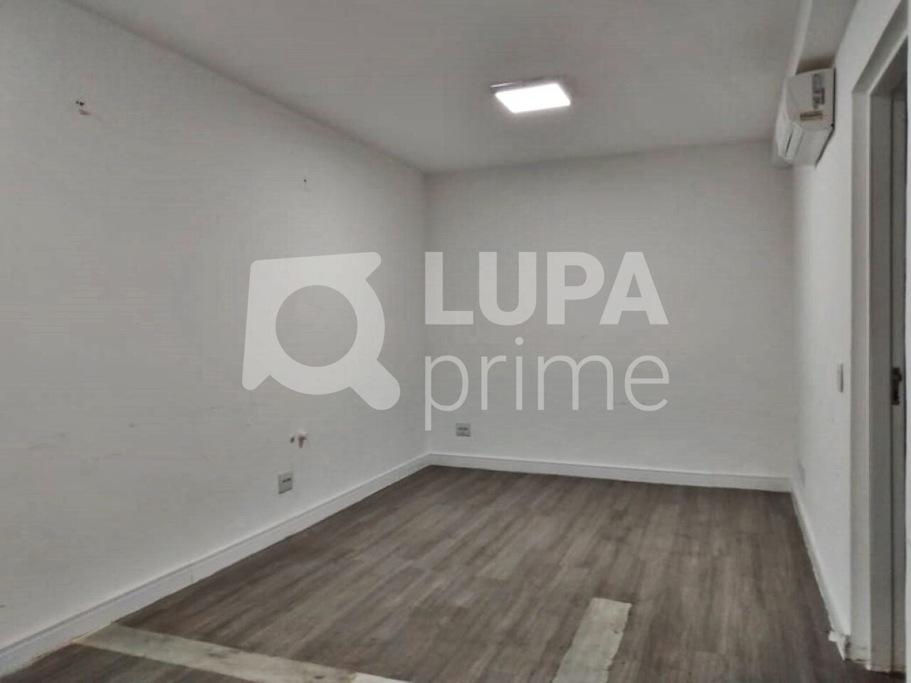 casa-comercial-locacao-sao-paulo-agua-fria-2vagas-480m2-LM27006