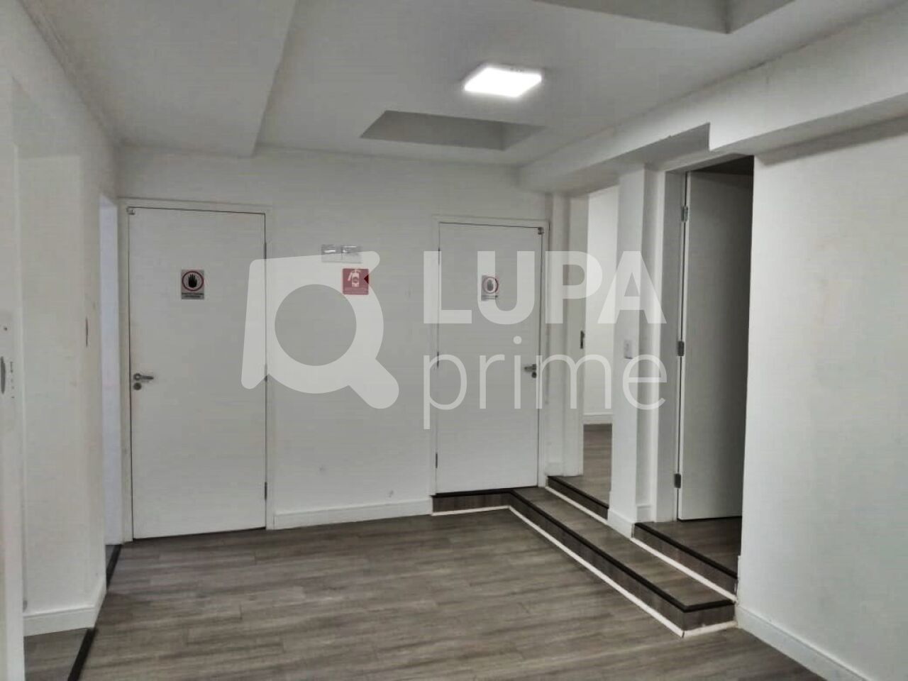 casa-comercial-locacao-sao-paulo-agua-fria-2vagas-480m2-LM27006