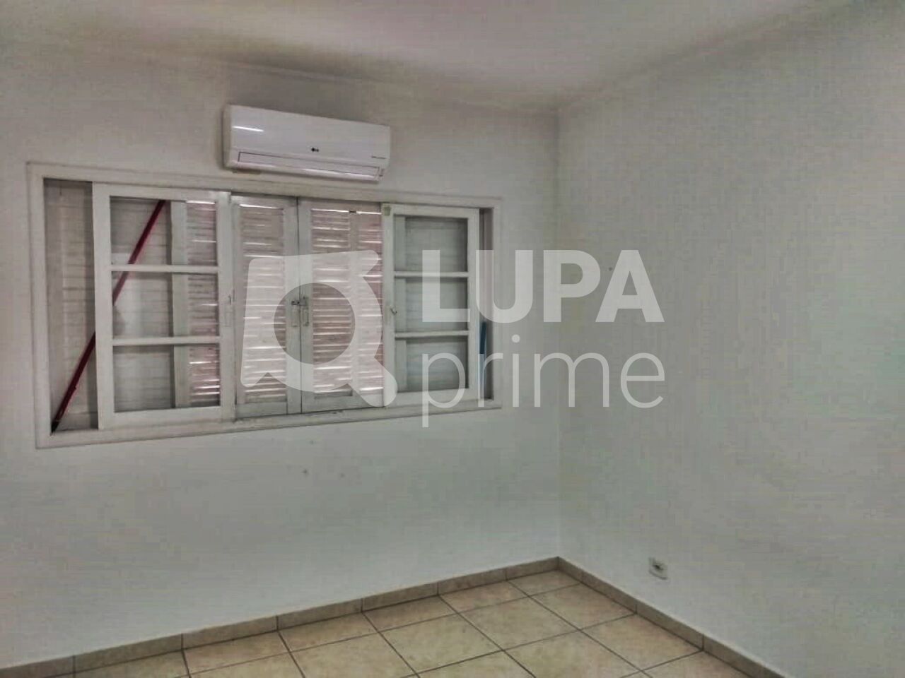 casa-comercial-locacao-sao-paulo-agua-fria-2vagas-480m2-LM27006