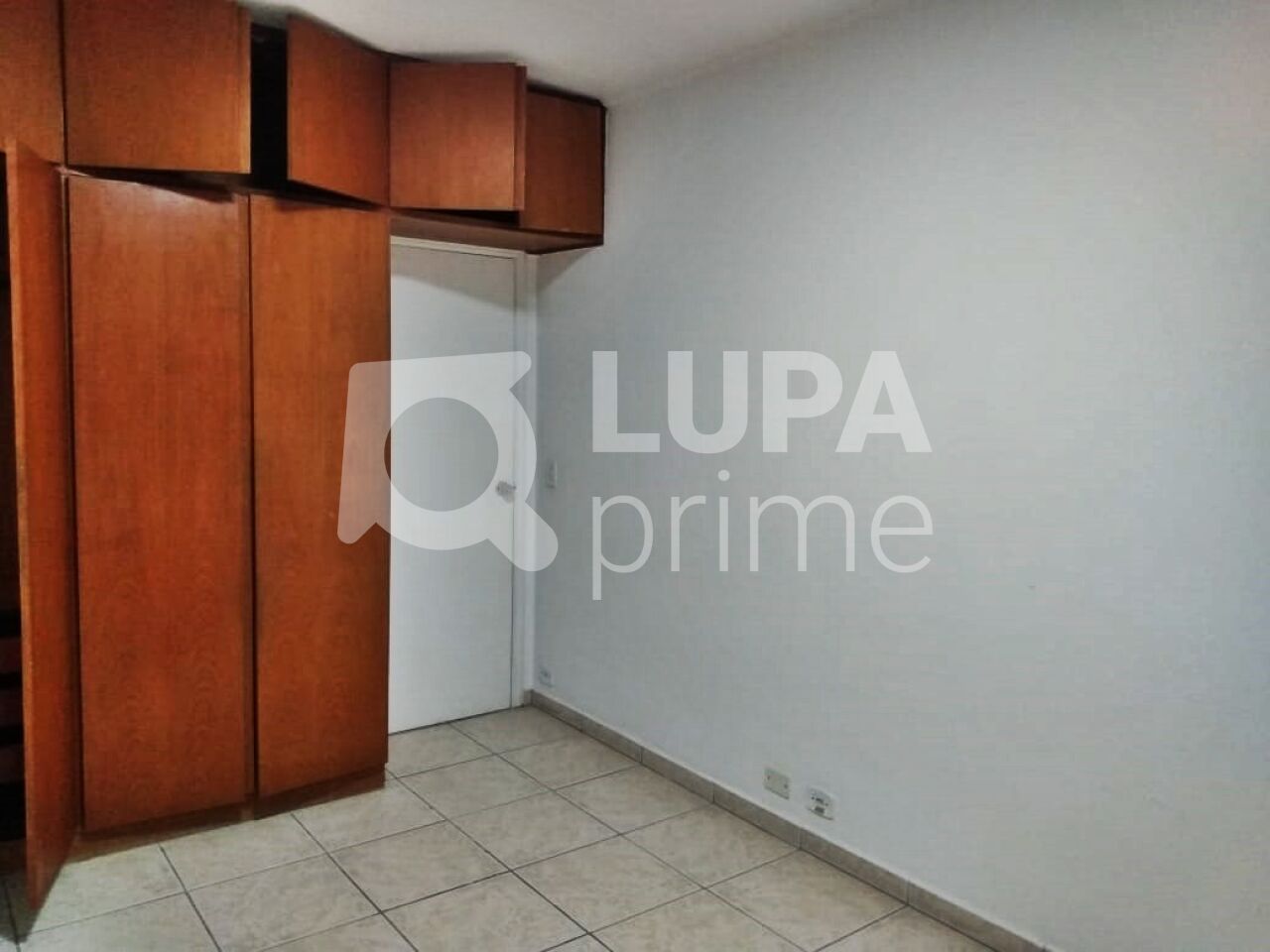 casa-comercial-locacao-sao-paulo-agua-fria-2vagas-480m2-LM27006