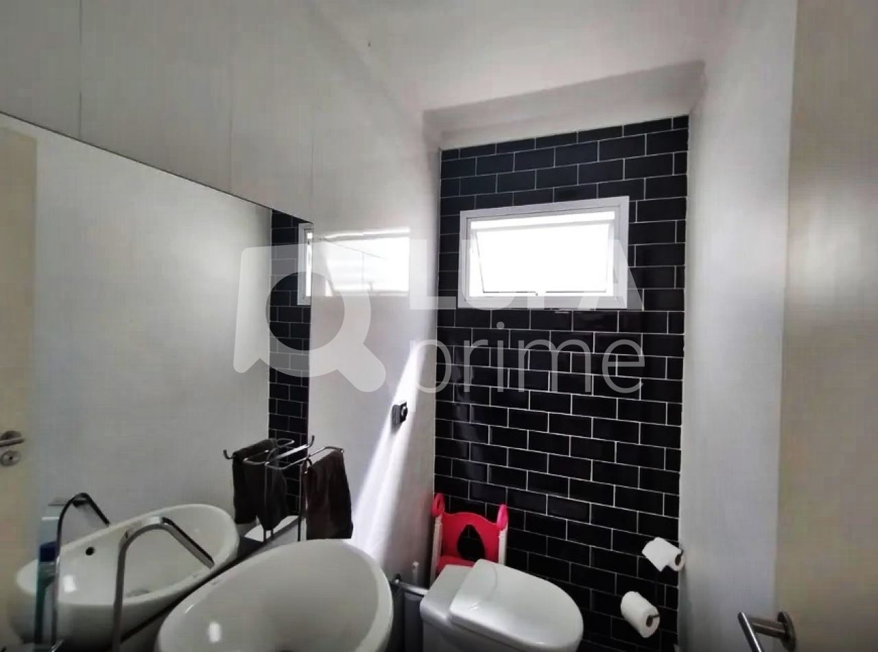 sobrado-venda-sao-paulo-agua-fria-3dormitorios-3suites-4vagas-140m2-LM27018