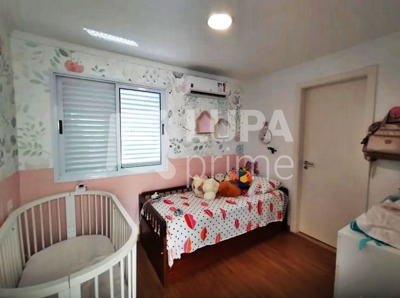 sobrado-venda-sao-paulo-agua-fria-3dormitorios-3suites-4vagas-140m2-LM27018