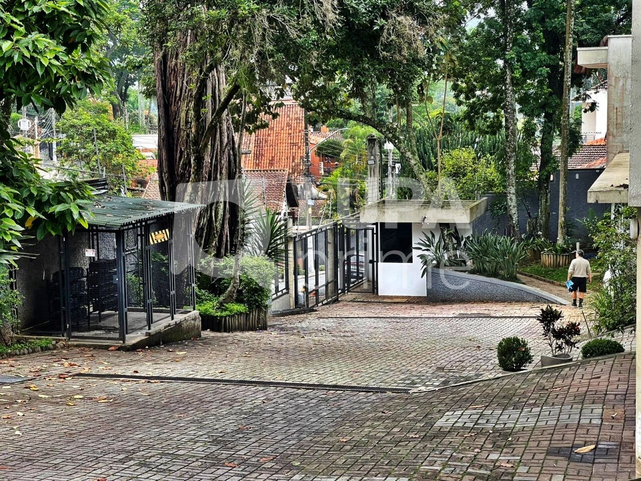 sobrado-venda-sao-paulo-tremembe-4dormitorios-2suites-4vagas-225m2-LM27036