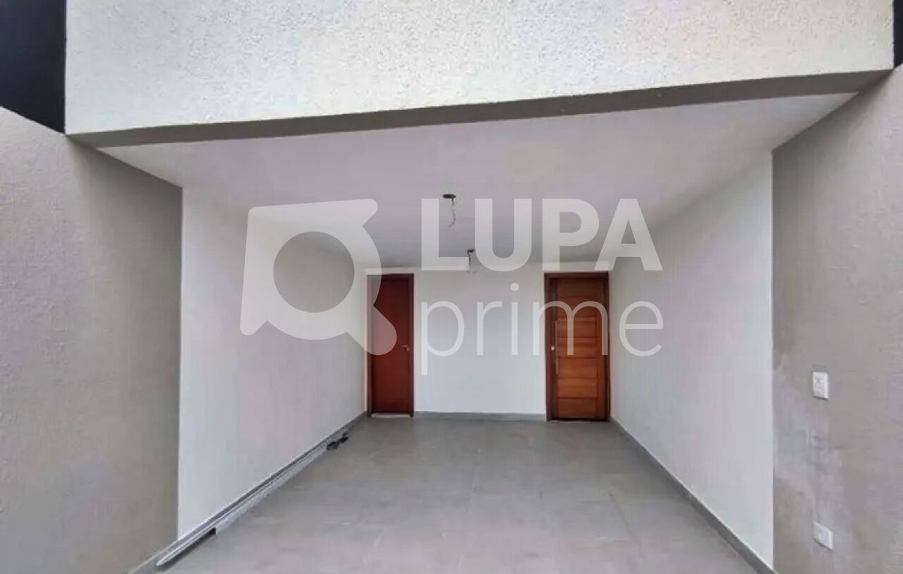 sobrado-venda-sao-paulo-parada-inglesa-3dormitorios-3suites-2vagas-180m2-LM27071