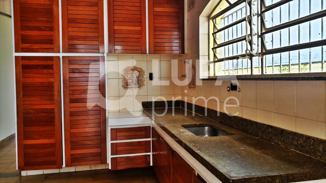 sobrado-venda-sao-paulo-vila-guilherme-3dormitorios-1suite-3vagas-183m2-LM27103