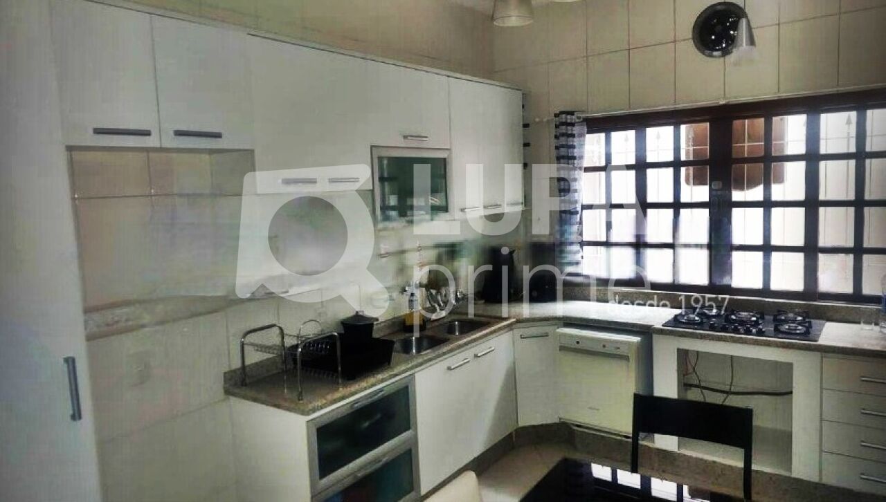 sobrado-venda-sao-paulo-vila-guilherme-3dormitorios-1suite-4vagas-132m2-LM27200