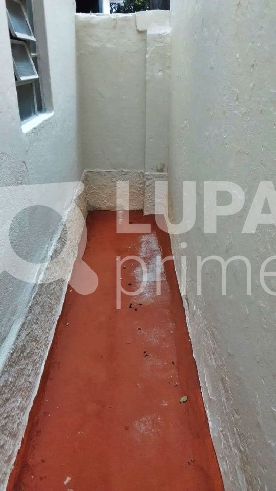 Casa para alugar com 1 quarto, 40m² - Foto 8