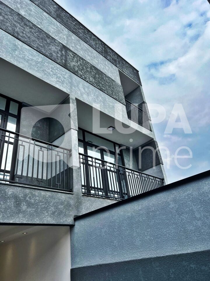 sobrado-venda-sao-paulo-parada-inglesa-3dormitorios-3suites-4vagas-180m2-LM27348