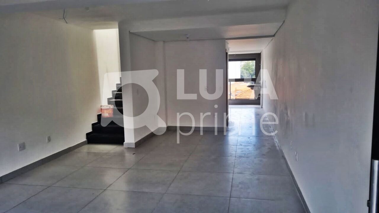 sobrado-venda-sao-paulo-parada-inglesa-3dormitorios-3suites-4vagas-212m2-LM27432