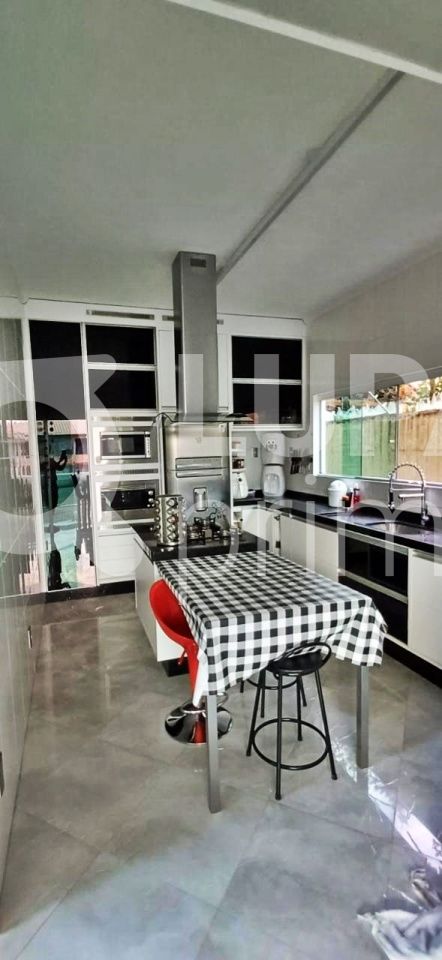 sobrado-venda-sao-paulo-jardim-nossa-senhora-do-carmo-4dormitorios-1suite-3vagas-380m2-LM27549