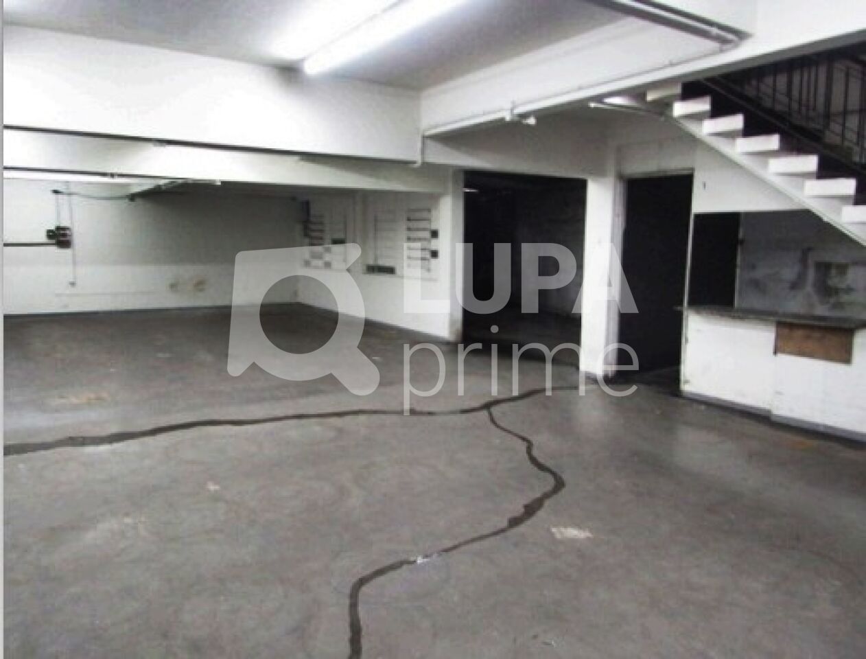 Depósito-Galpão, 572 m² - Foto 1