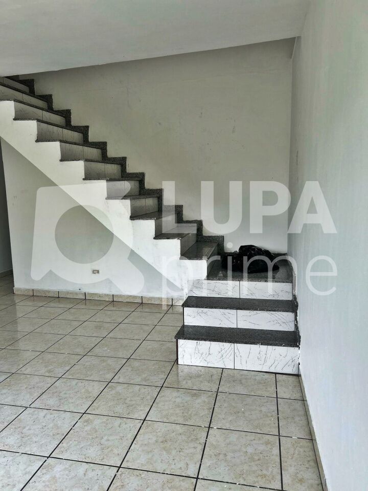 sobrado-venda-guarulhos-gopouva-3dormitorios-1suite-5vagas-134m2-LM27678