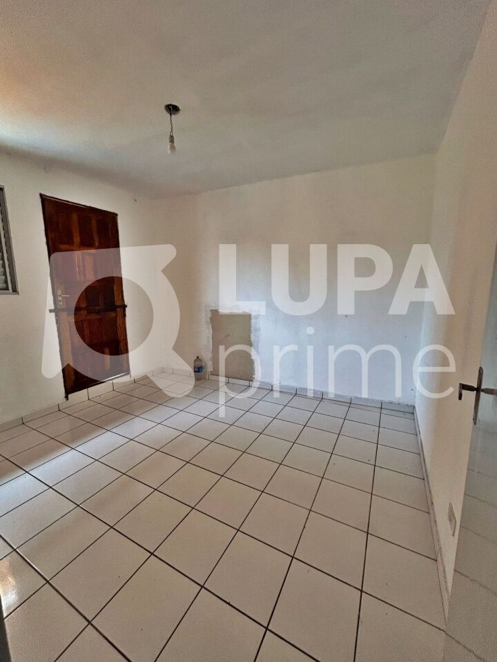 sobrado-venda-guarulhos-gopouva-3dormitorios-1suite-5vagas-134m2-LM27678