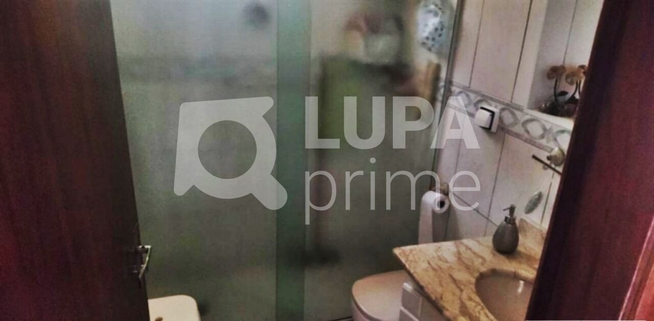 Casa à venda com 5 quartos, 201m² - Foto 4