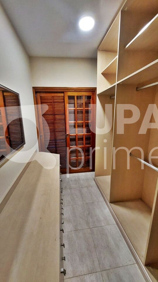 Casa à venda com 4 quartos, 133m² - Foto 7