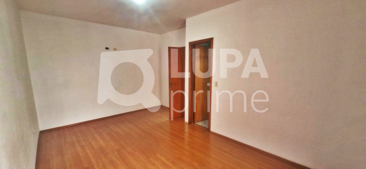 sobrado-venda-sao-paulo-parada-inglesa-3dormitorios-3suites-4vagas-206m2-LM27843