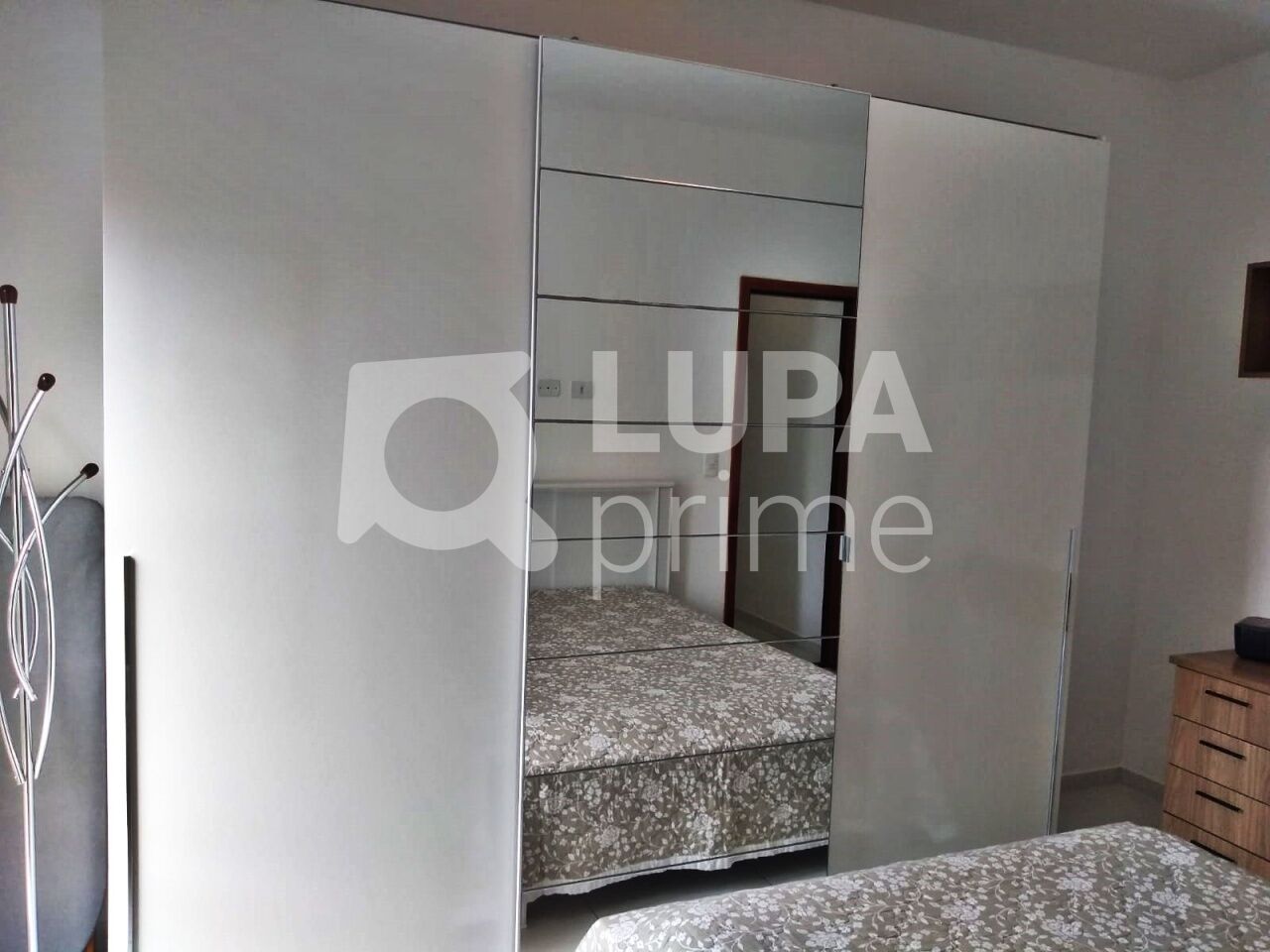 sobrado-venda-sao-paulo-vila-carrao-2dormitorios-2suites-3vagas-50m2-LM27935