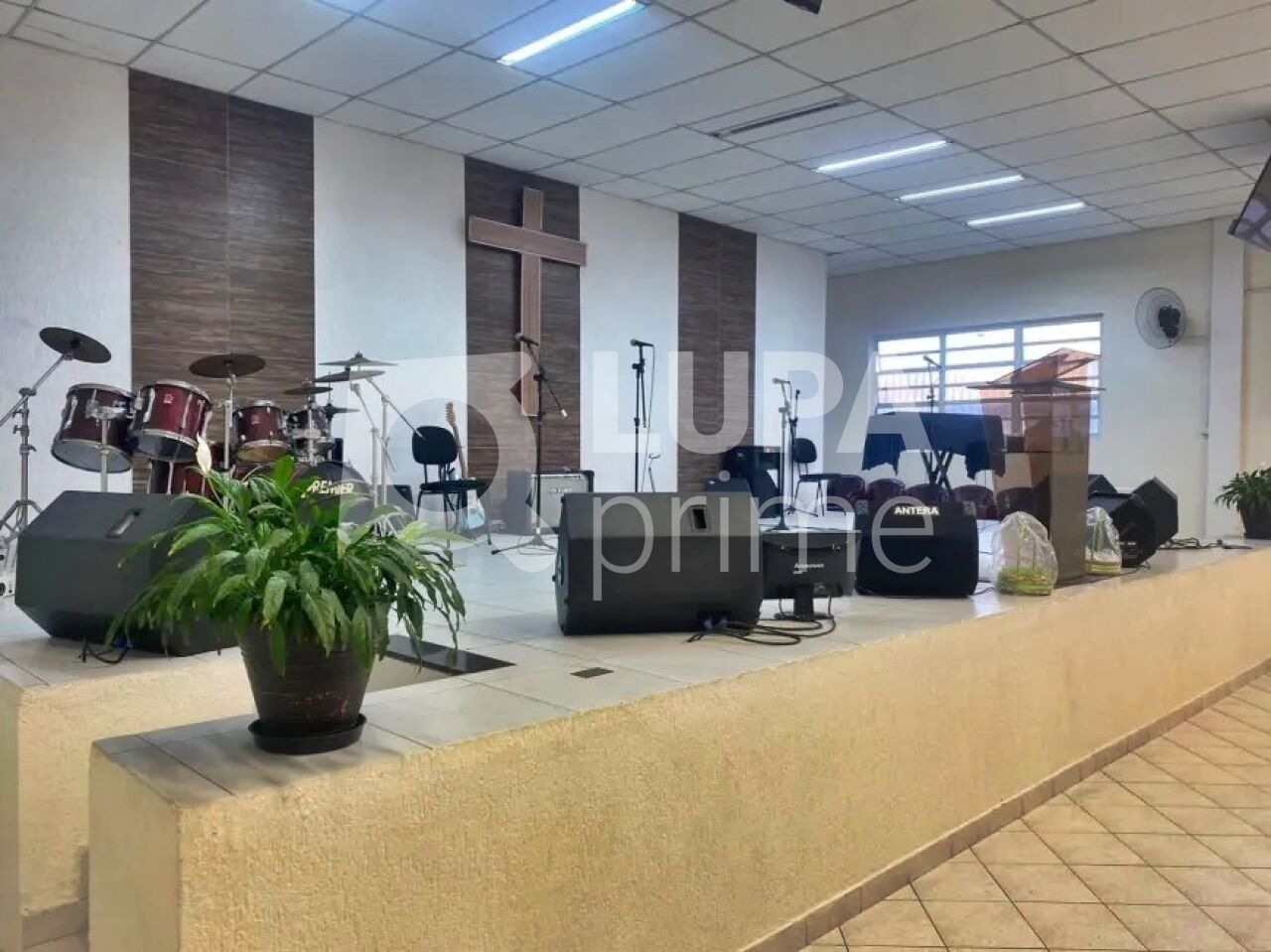 Sala-Conjunto, 840 m² - Foto 1