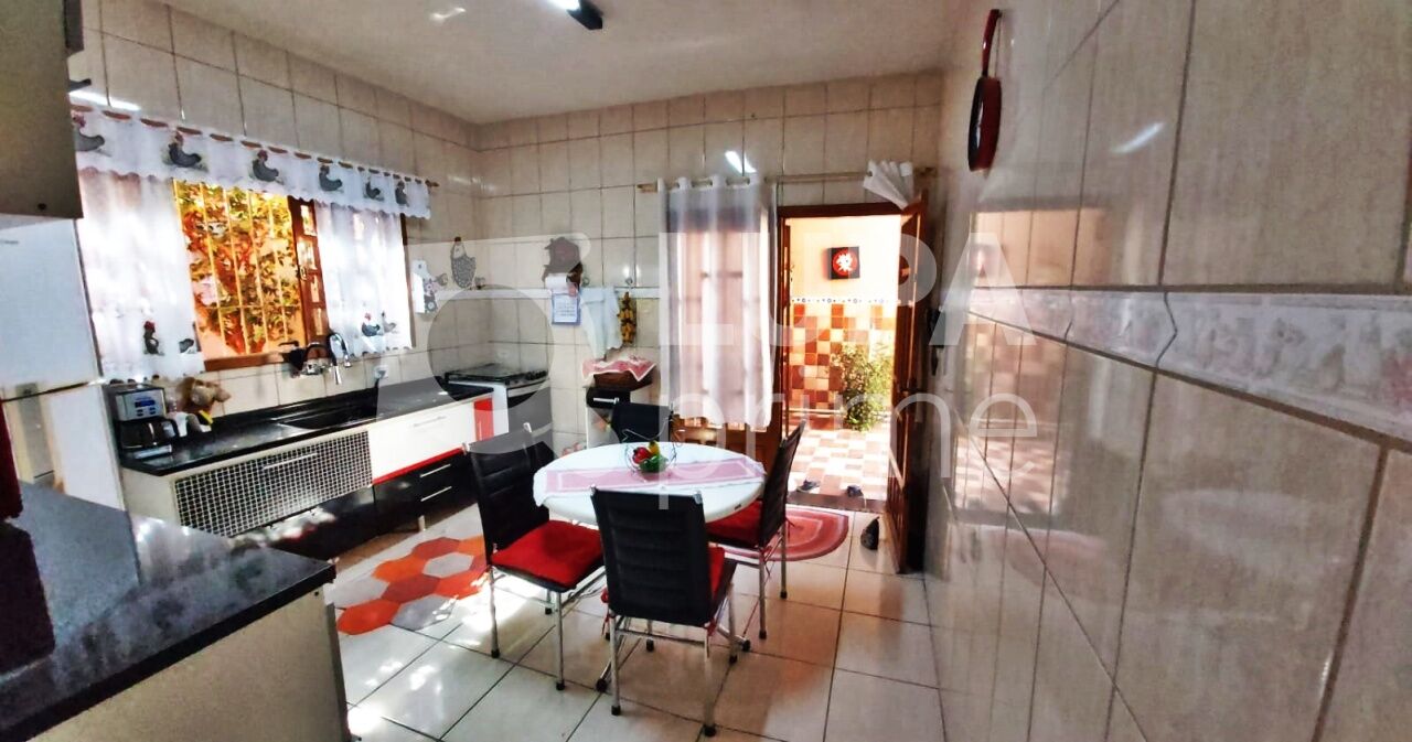 Casa, 2 quartos, 147 m² - Foto 9