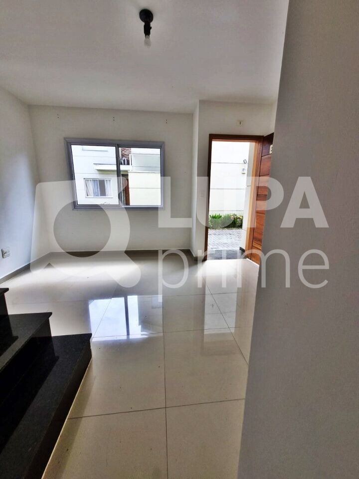 Casa de Condomínio à venda com 2 quartos, 60m² - Foto 1