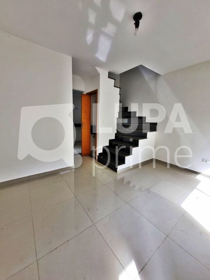 Casa de Condomínio à venda com 2 quartos, 60m² - Foto 2