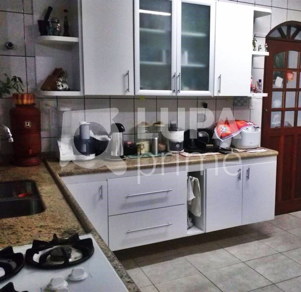 sobrado-venda-sao-paulo-vila-carrao-3dormitorios-3suites-4vagas-273m2-LM28003