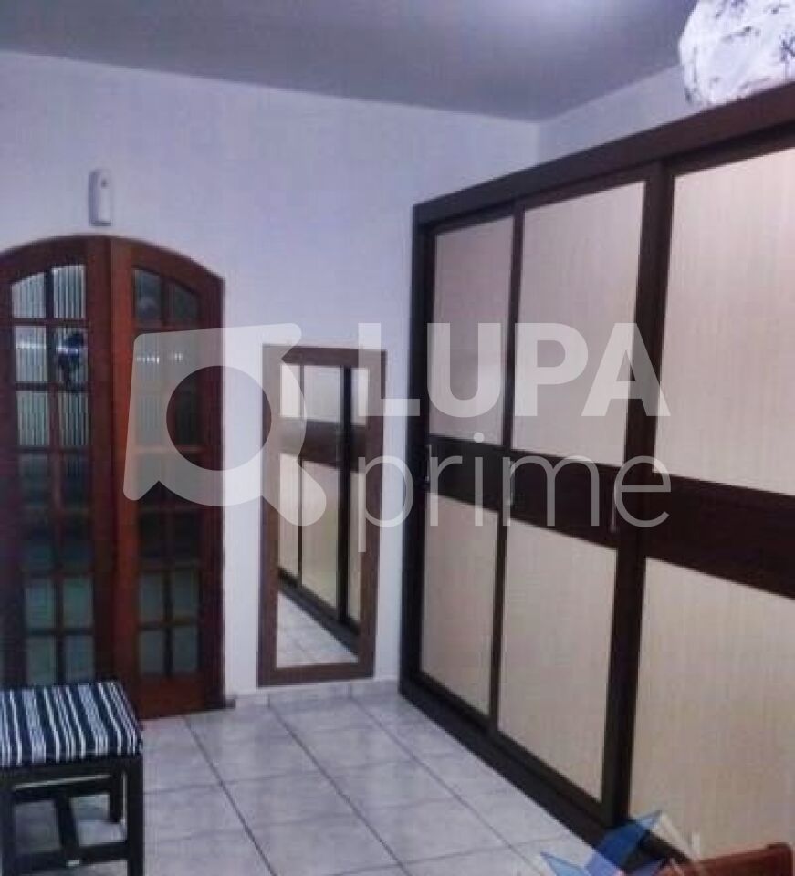 sobrado-venda-sao-paulo-vila-carrao-3dormitorios-3suites-4vagas-273m2-LM28003