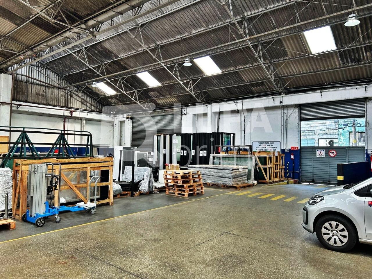 Depósito-Galpão, 1948 m² - Foto 1