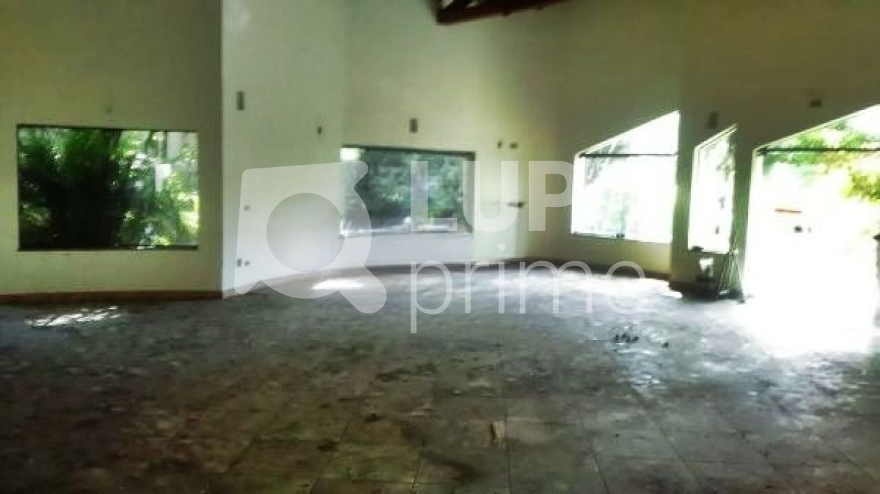 Loja-Salão, 600 m² - Foto 1