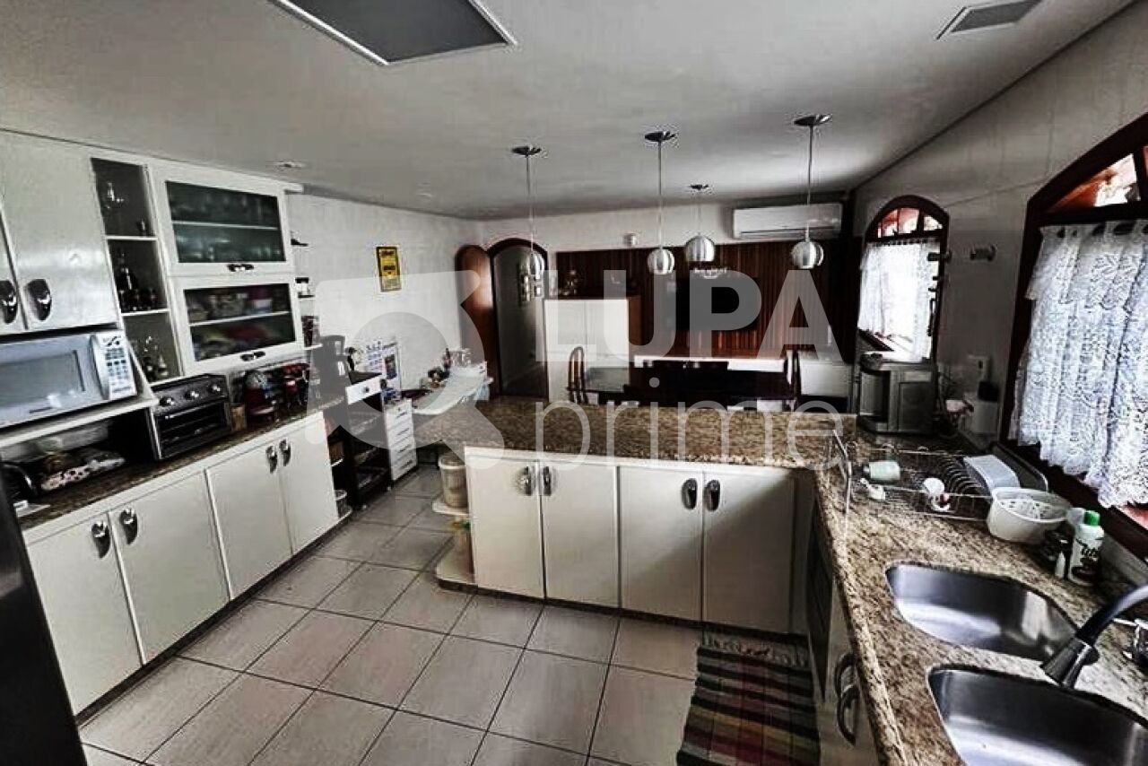 condominio-venda-sao-paulo-mandaqui-3dormitorios-1suite-3vagas-235m2-LM28081