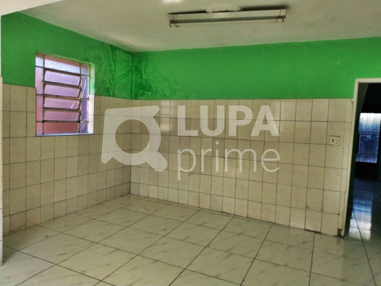 Casa para alugar com 5 quartos, 310m² - Foto 8