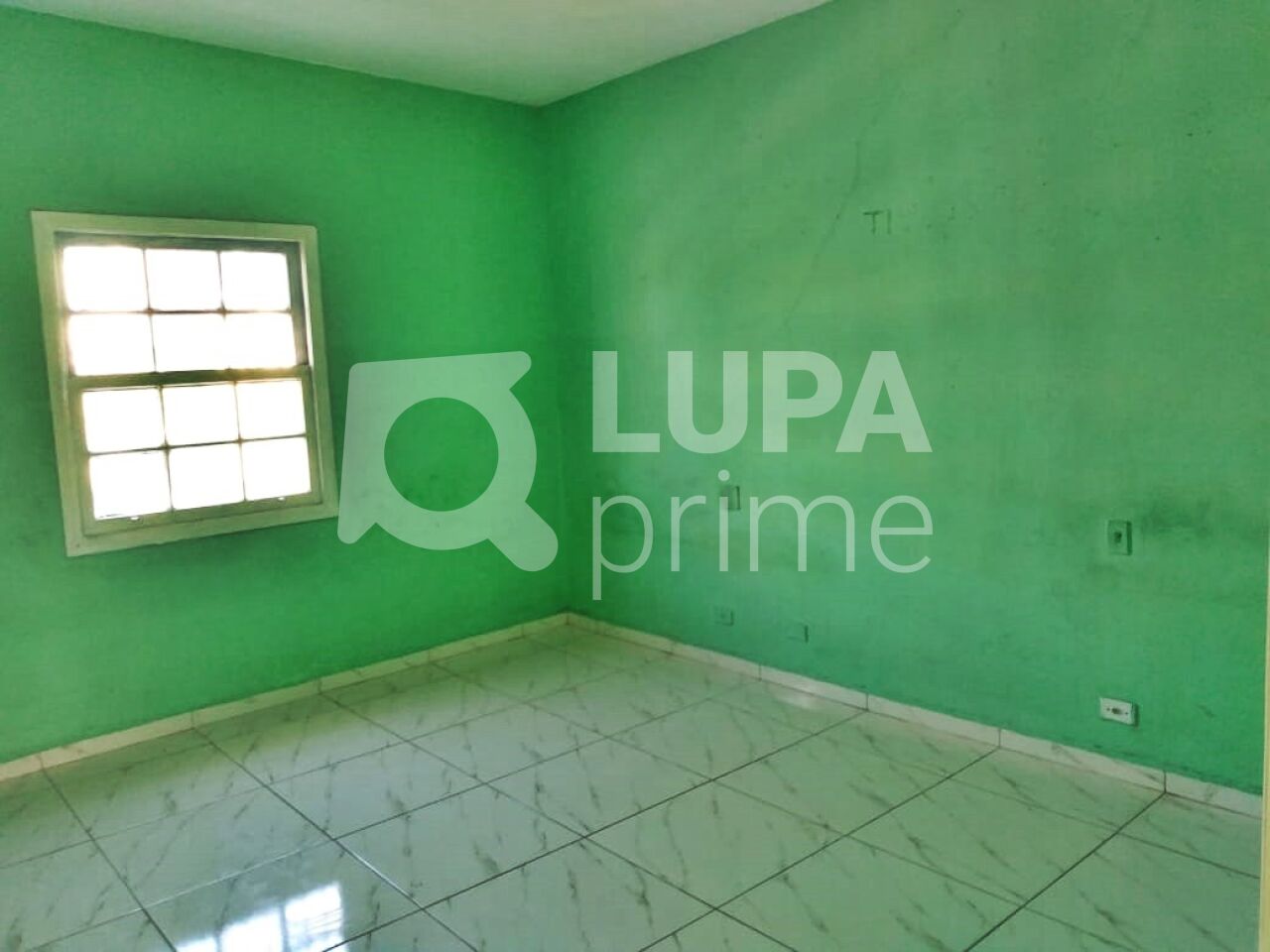 Casa para alugar com 5 quartos, 310m² - Foto 3