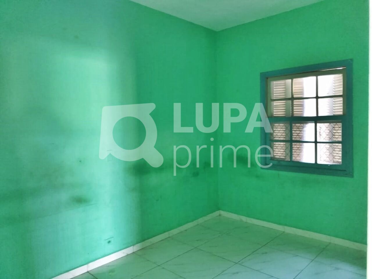 Casa para alugar com 5 quartos, 310m² - Foto 4