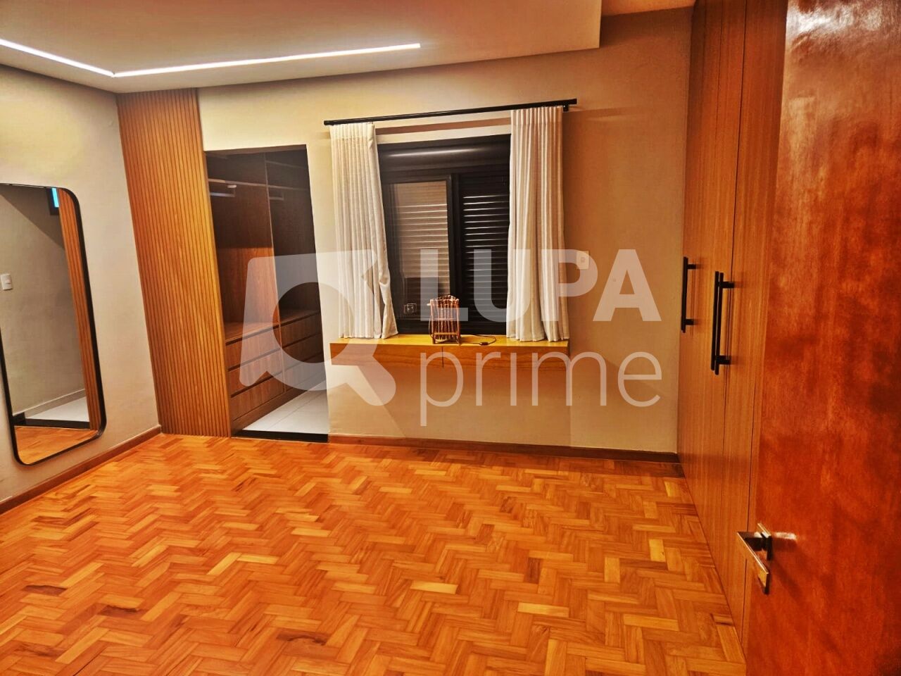 sobrado-venda-sao-paulo-vila-guilherme-3dormitorios-1suite-2vagas-156m2-LM28165