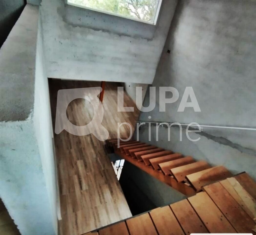 Casa à venda com 3 quartos, 133m² - Foto 3