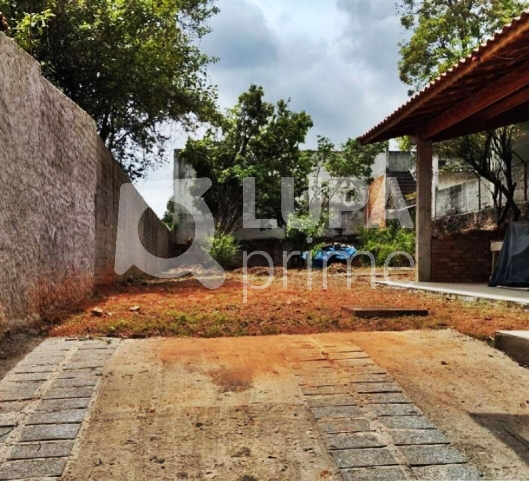 Casa à venda com 3 quartos, 133m² - Foto 8