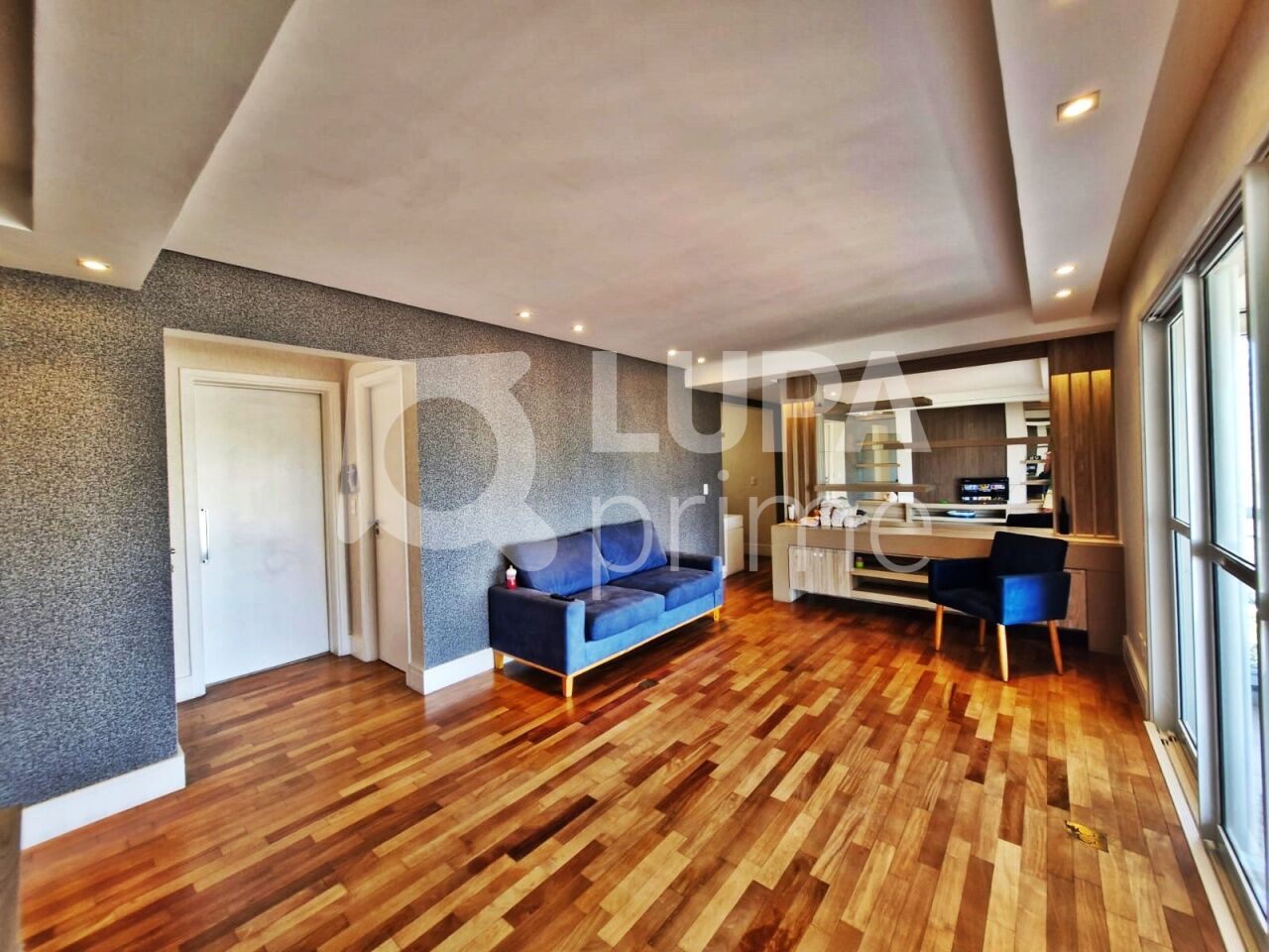 Apartamento à venda com 3 quartos, 110m² - Foto 2