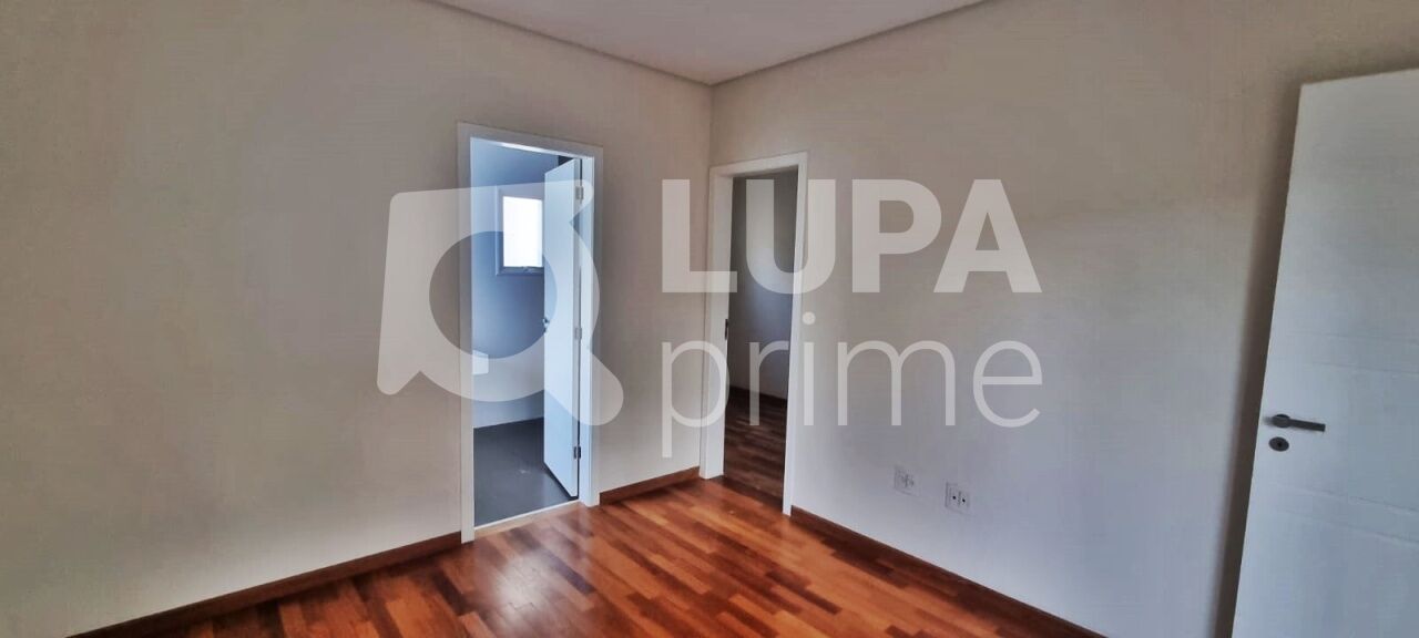 Casa à venda com 3 quartos, 345m² - Foto 7