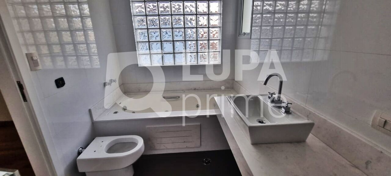 Casa à venda com 3 quartos, 345m² - Foto 18