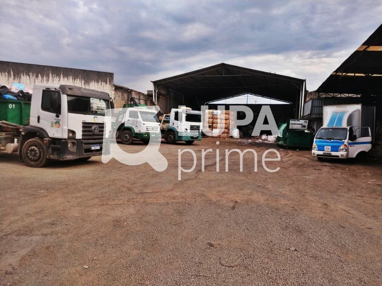 Depósito-Galpão, 856 m² - Foto 1