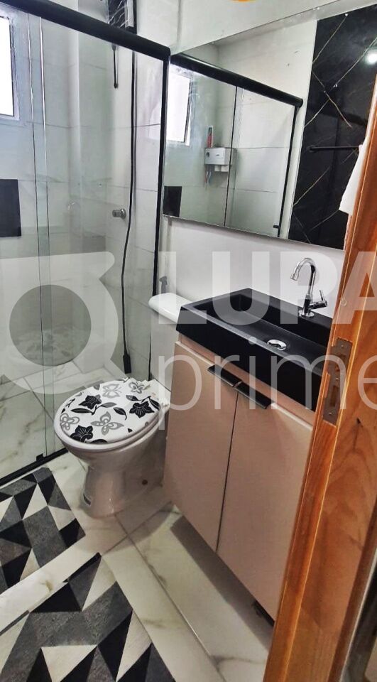 Apartamento à venda com 2 quartos, 40m² - Foto 11