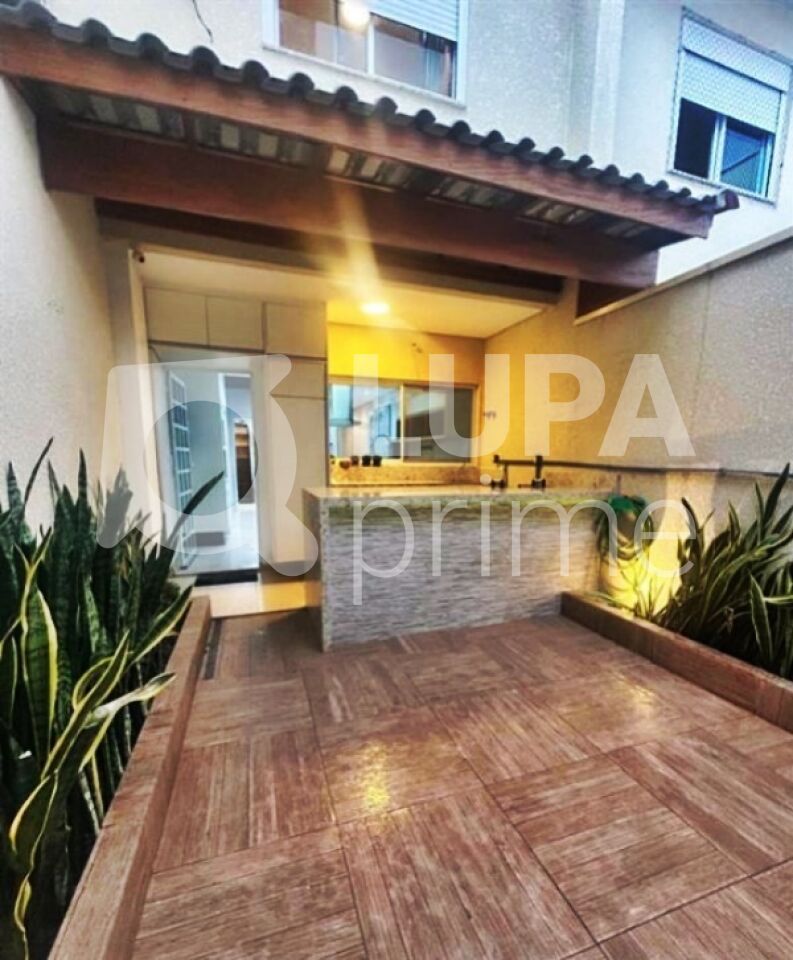 sobrado-venda-sao-paulo-agua-fria-3dormitorios-3suites-2vagas-141m2-LM28386