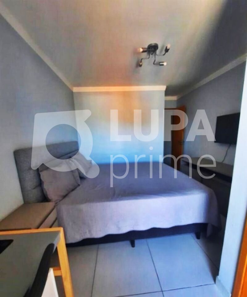 sobrado-venda-sao-paulo-vila-constanca-3dormitorios-3suites-2vagas-144m2-LM28397