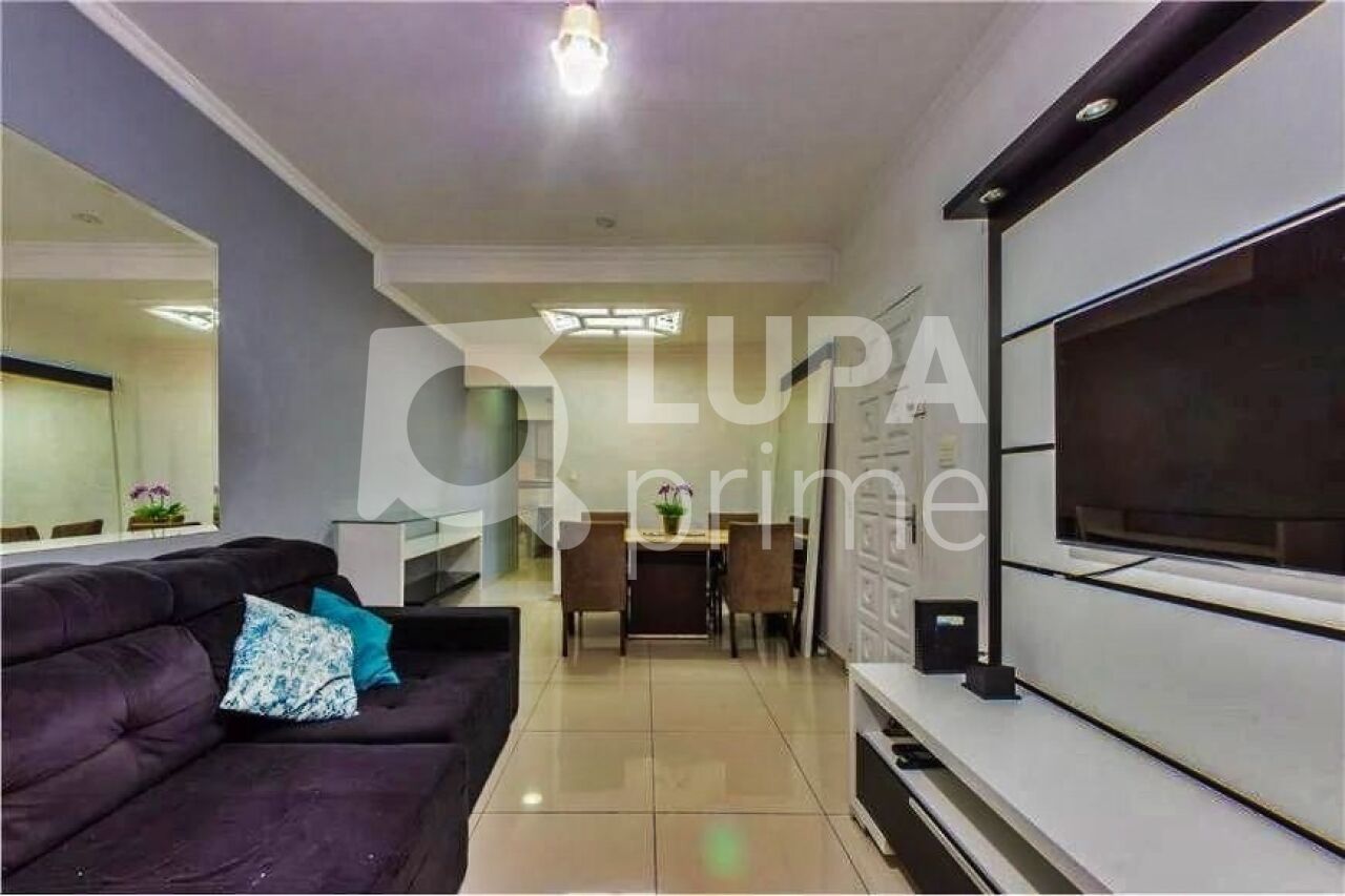 Casa à venda com 2 quartos, 120m² - Foto 2