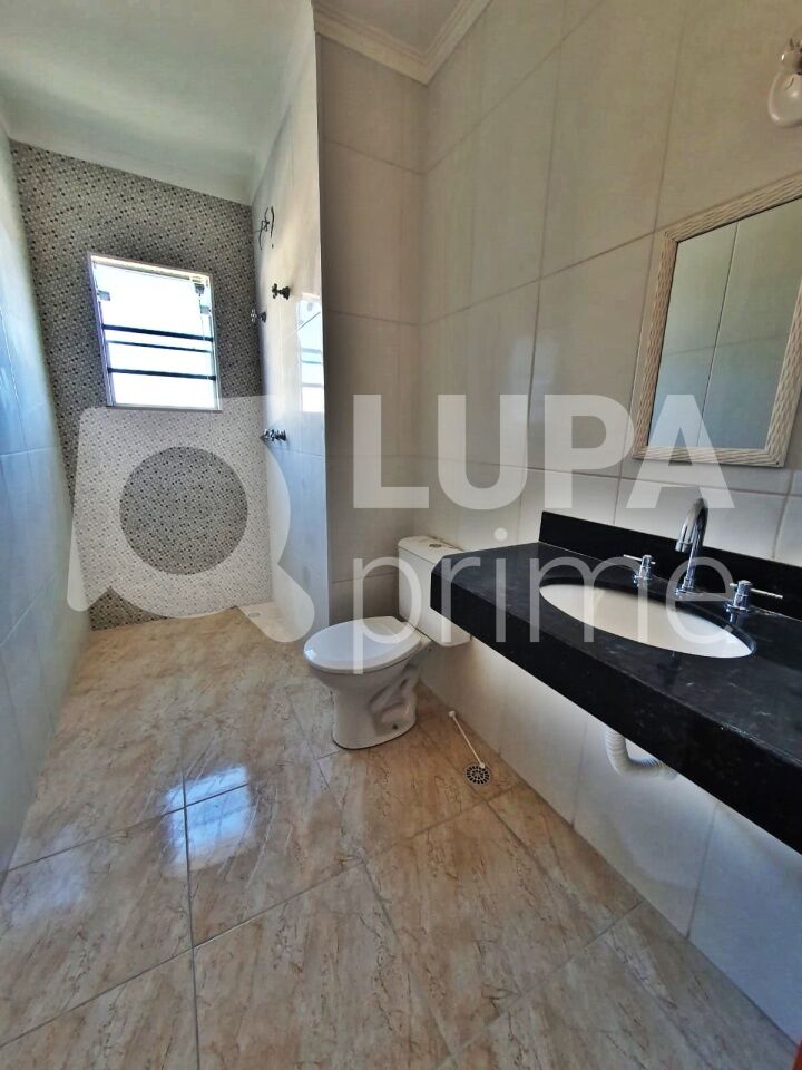 sobrado-venda-sao-paulo-jardim-virginia-bianca-3dormitorios-3suites-4vagas-192m2-LM28421