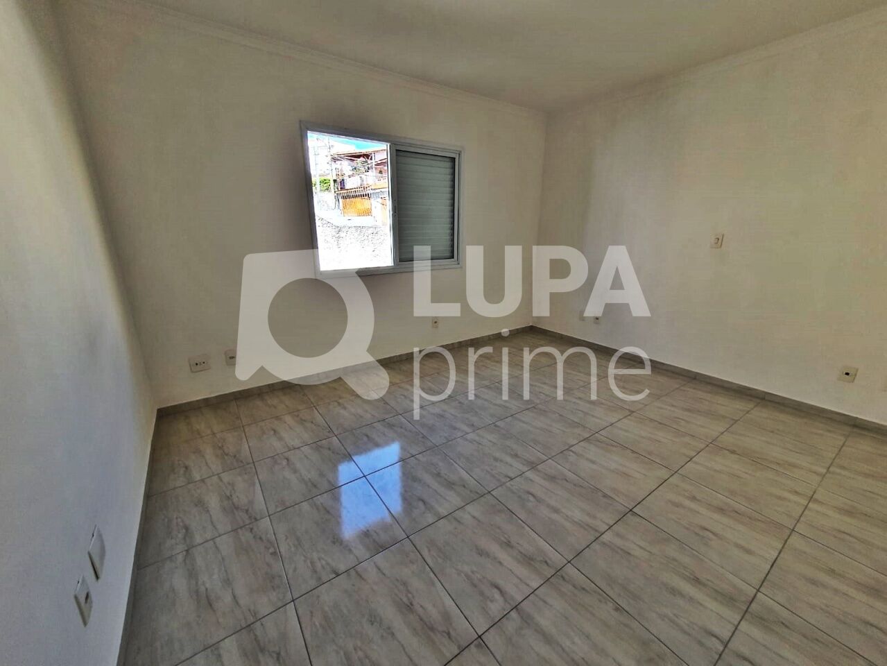 sobrado-venda-sao-paulo-jardim-virginia-bianca-3dormitorios-3suites-4vagas-192m2-LM28421