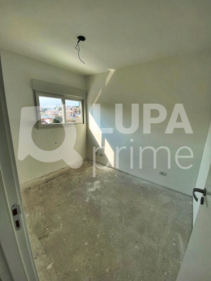 Apartamento à venda com 2 quartos, 38m² - Foto 4