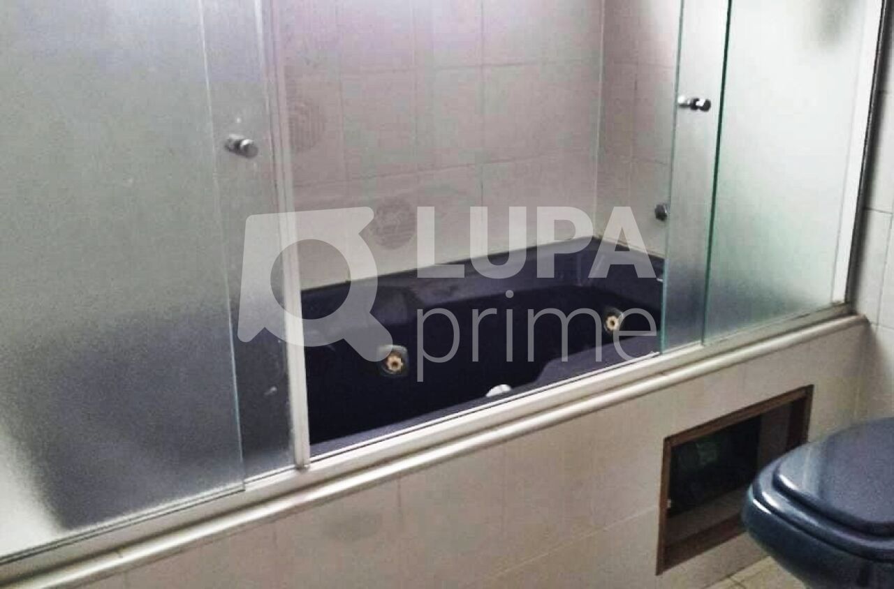 Casa à venda com 4 quartos, 450m² - Foto 11